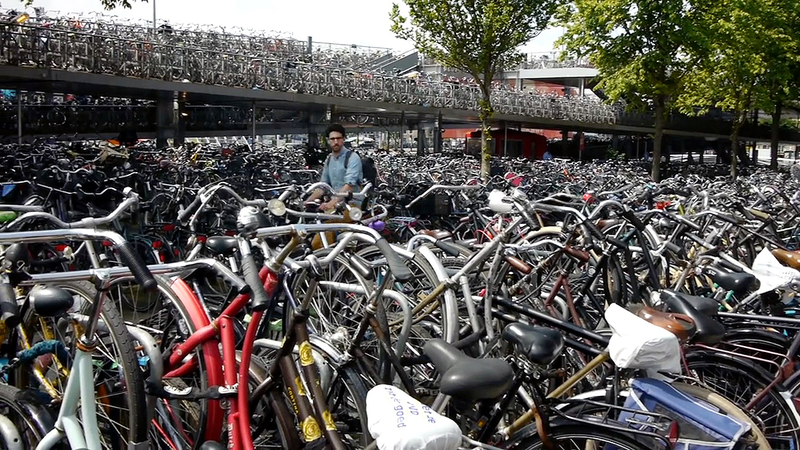 Illustration for article titled La mejor manera de localizar tu bicicleta es este timbre inteligente
